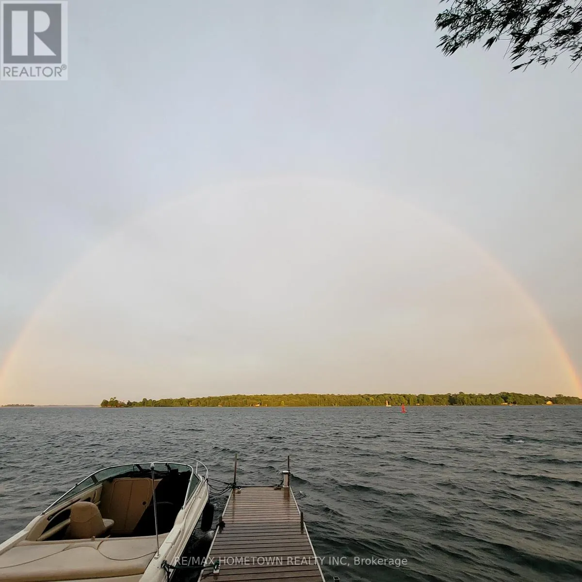 8 ST. FRANCIS ISLAND