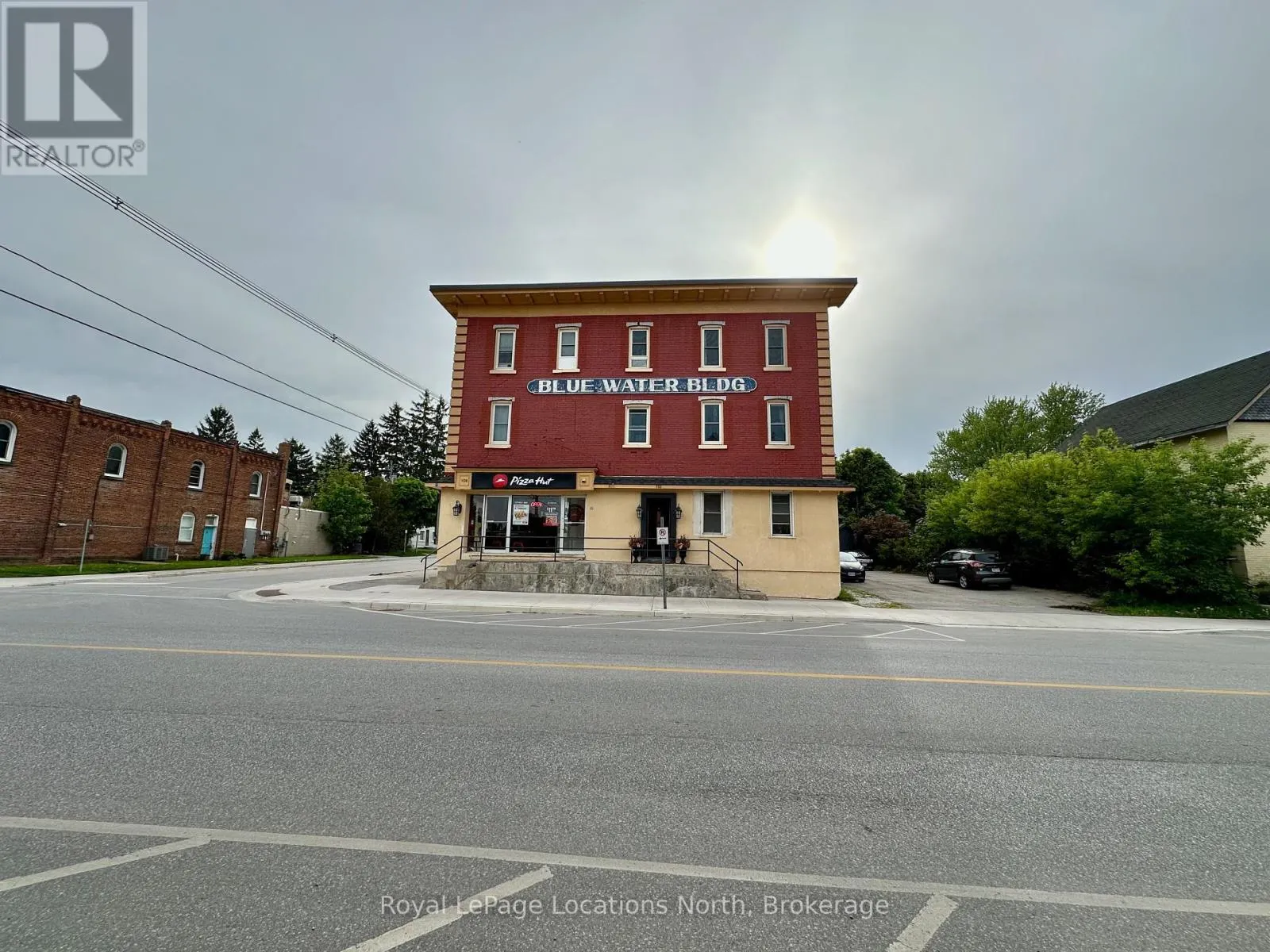 204 - 110 SYKES STREET N, #204