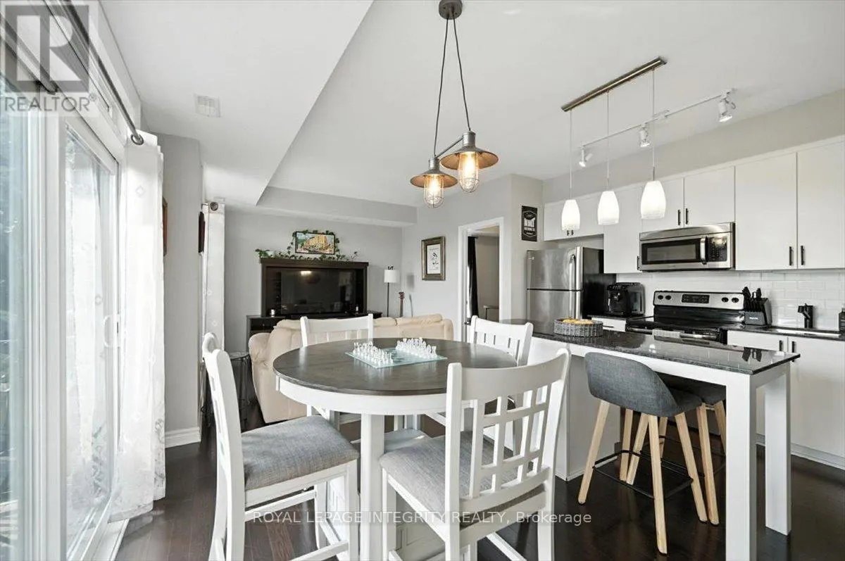 202 - 755 BEAUPARC PRIVATE