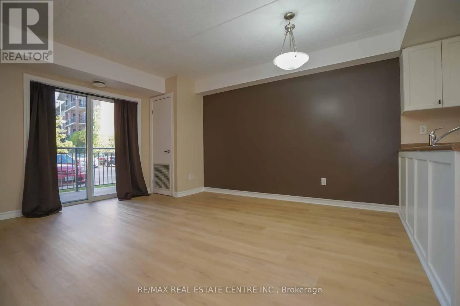 106 - 39 GOODWIN DRIVE