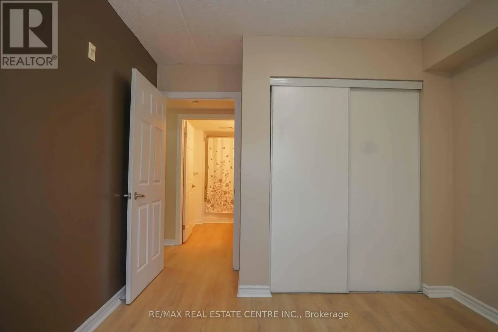 106 - 39 GOODWIN DRIVE
