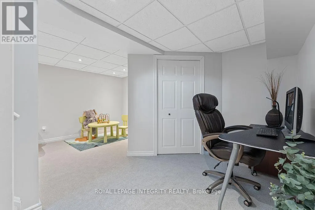 41 BEACON WAY