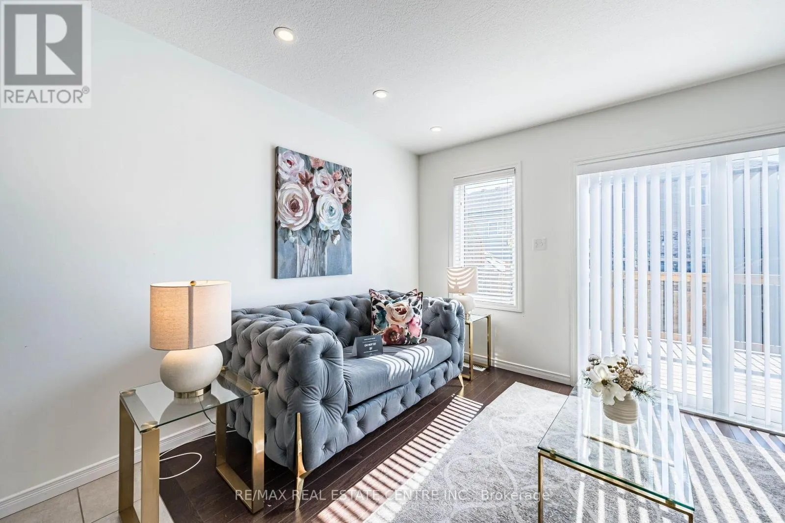 99 - 135 HARDCASTLE DRIVE