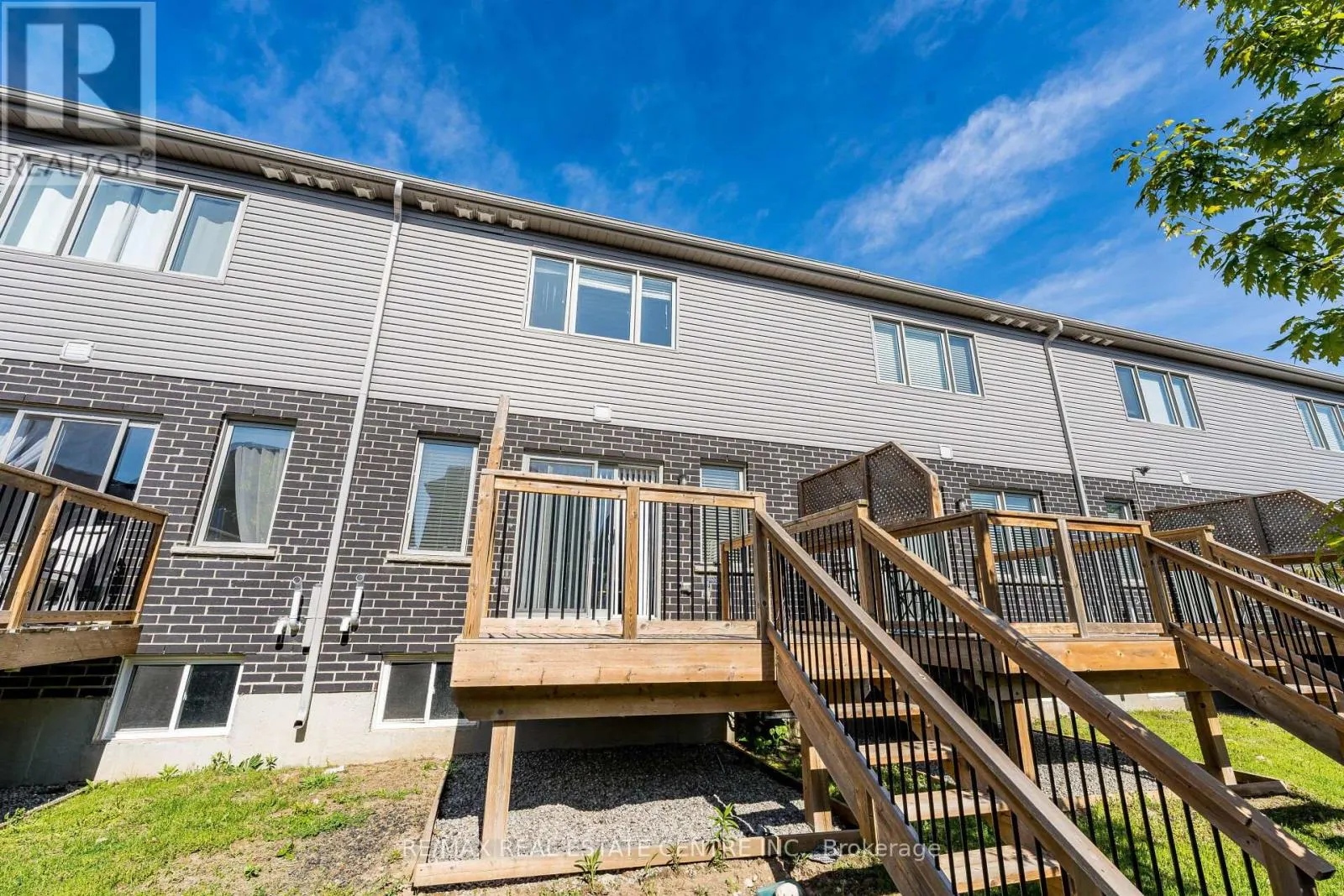 99 - 135 HARDCASTLE DRIVE