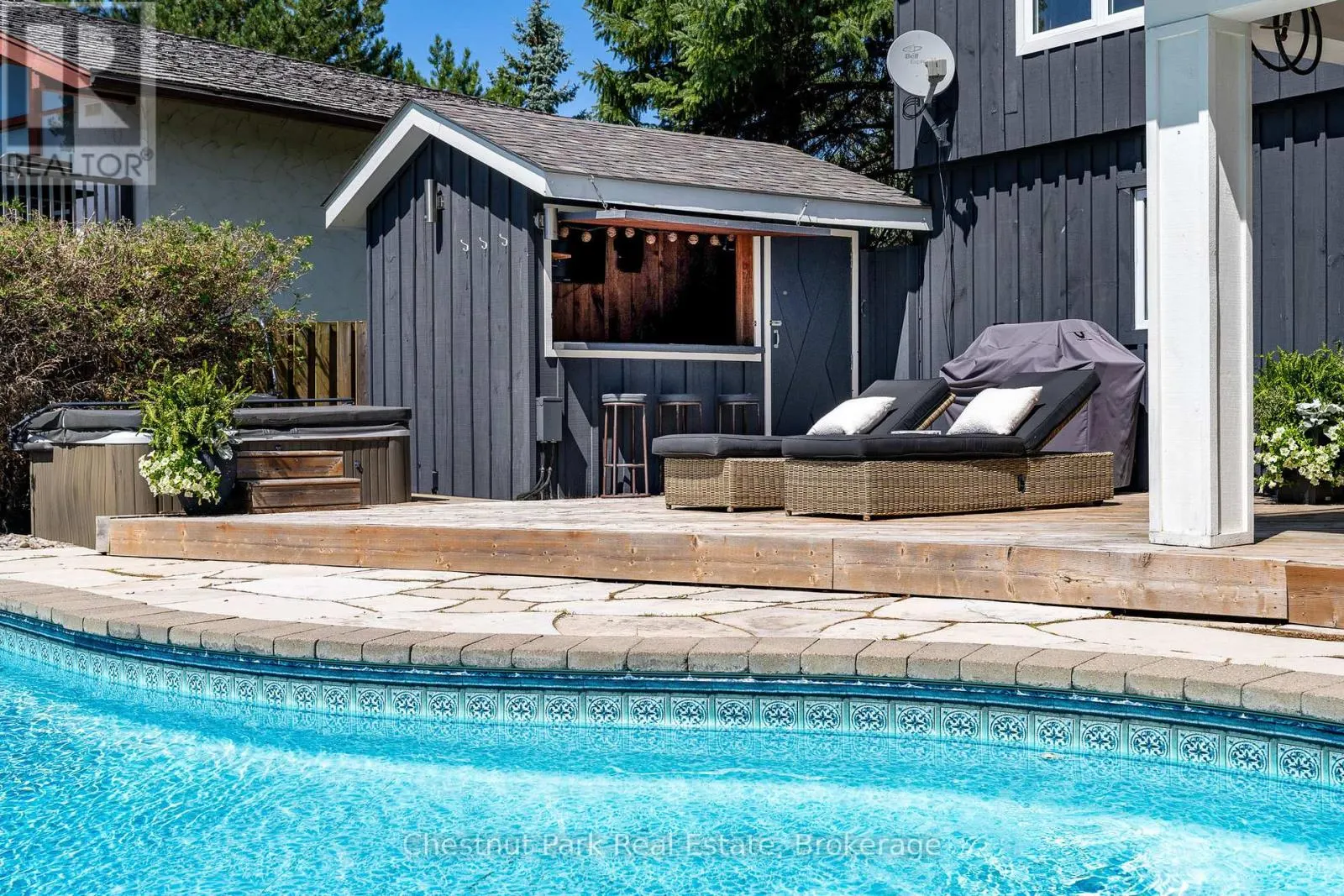 133 CARMICHAEL CRESCENT