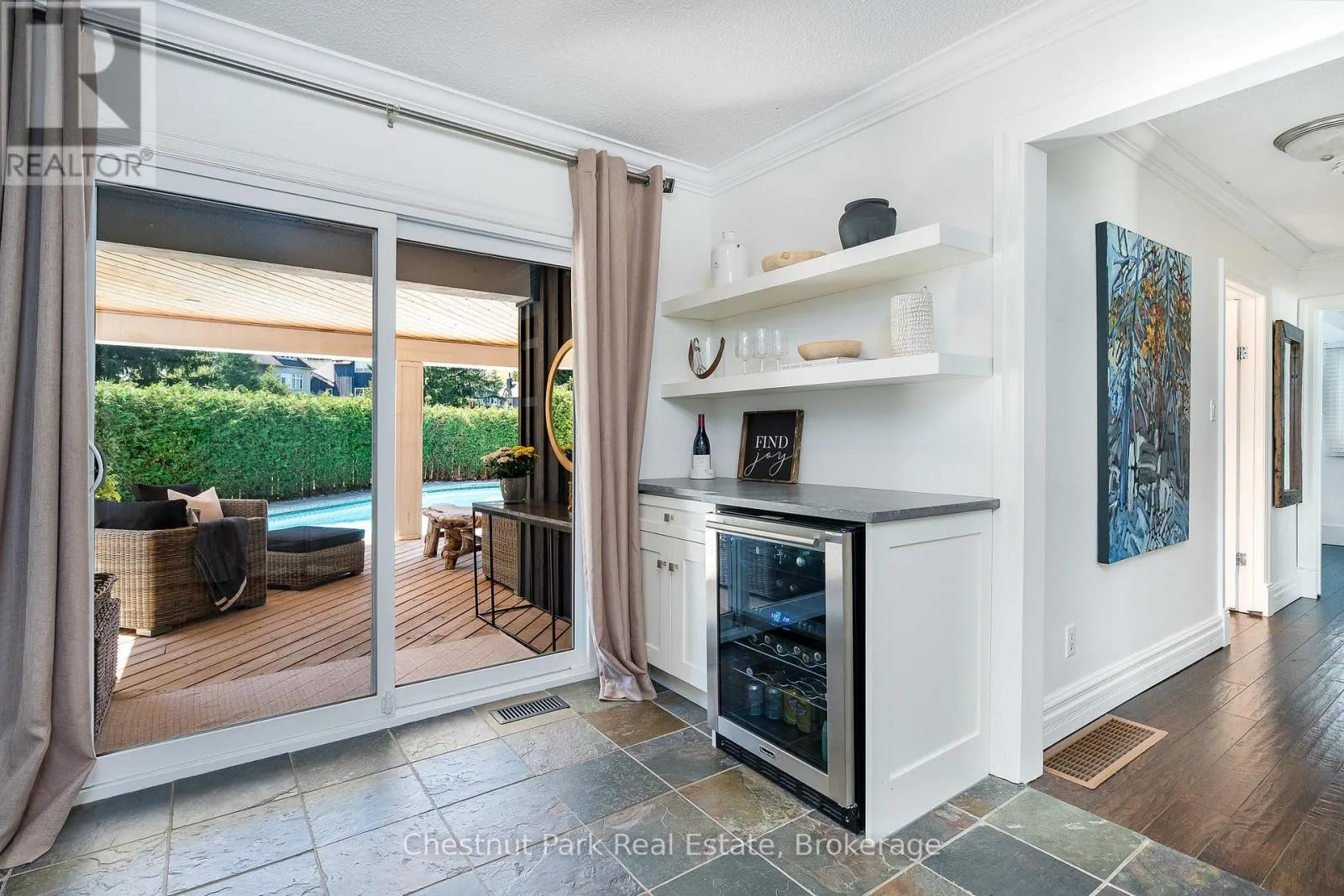 133 CARMICHAEL CRESCENT
