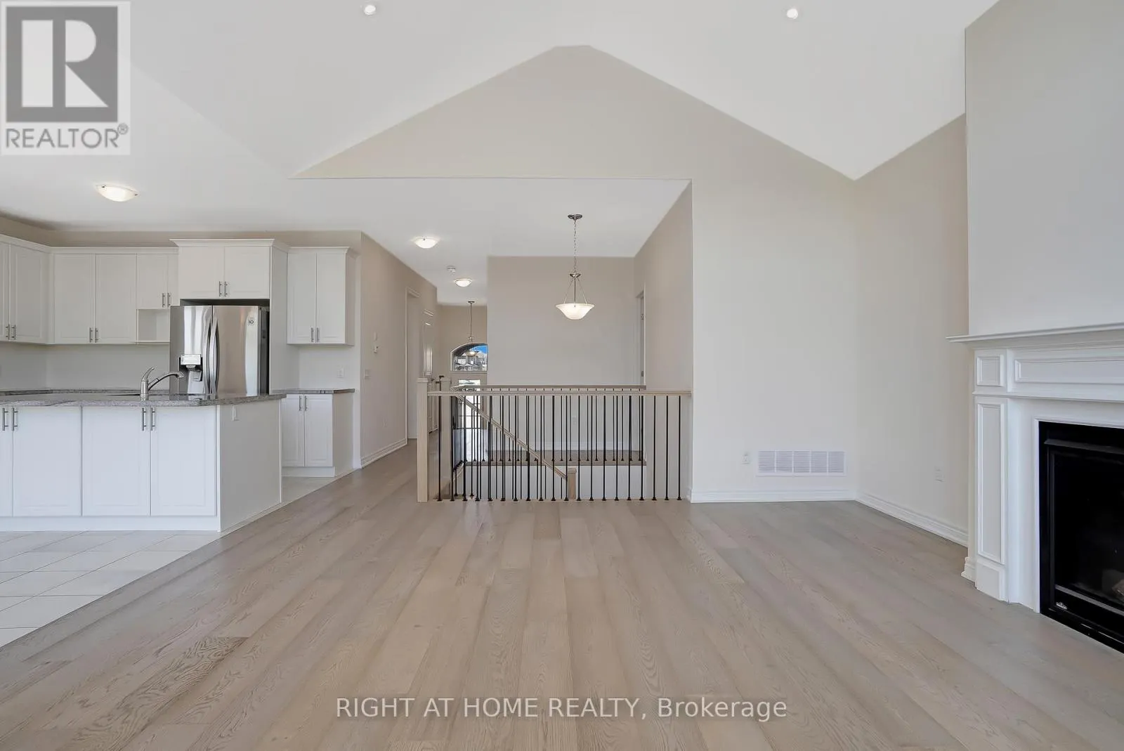 19 ROBARTS DRIVE