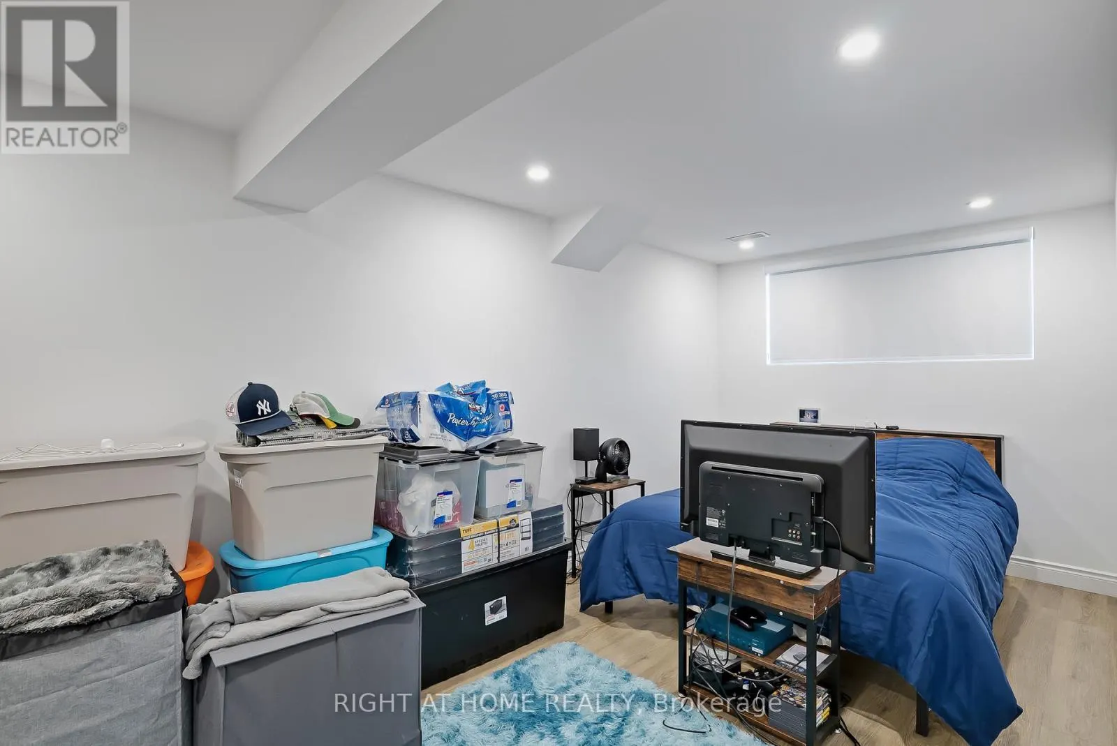 19 ROBARTS DRIVE
