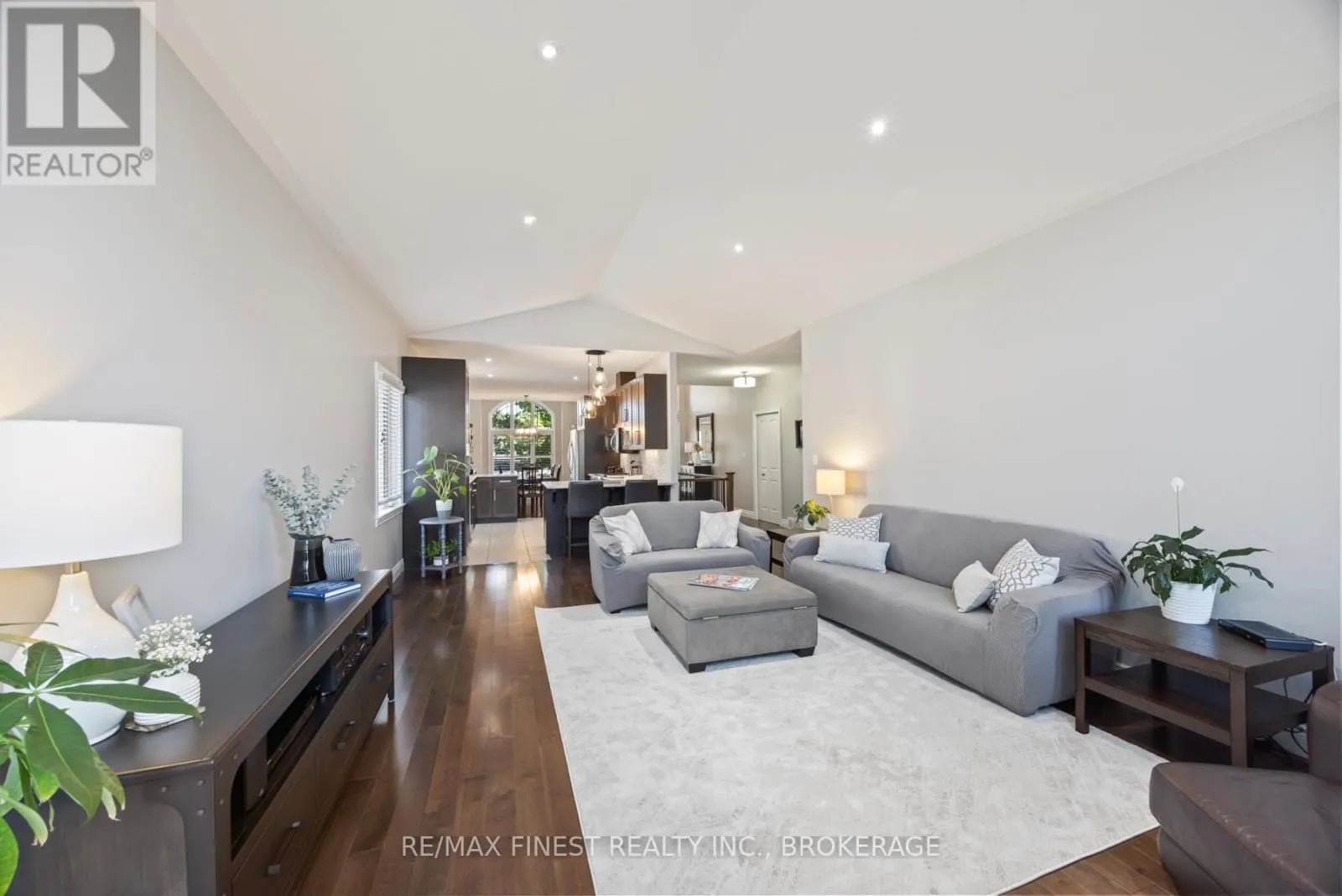 1231 LISBON PLACE