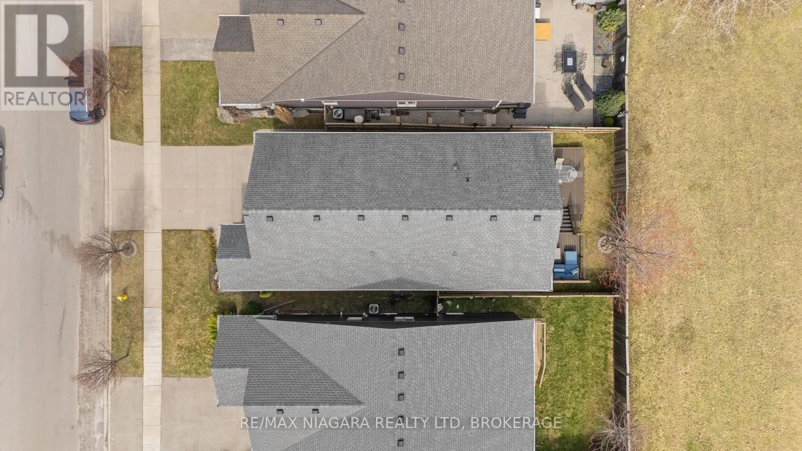 86 PARKSIDE DRIVE