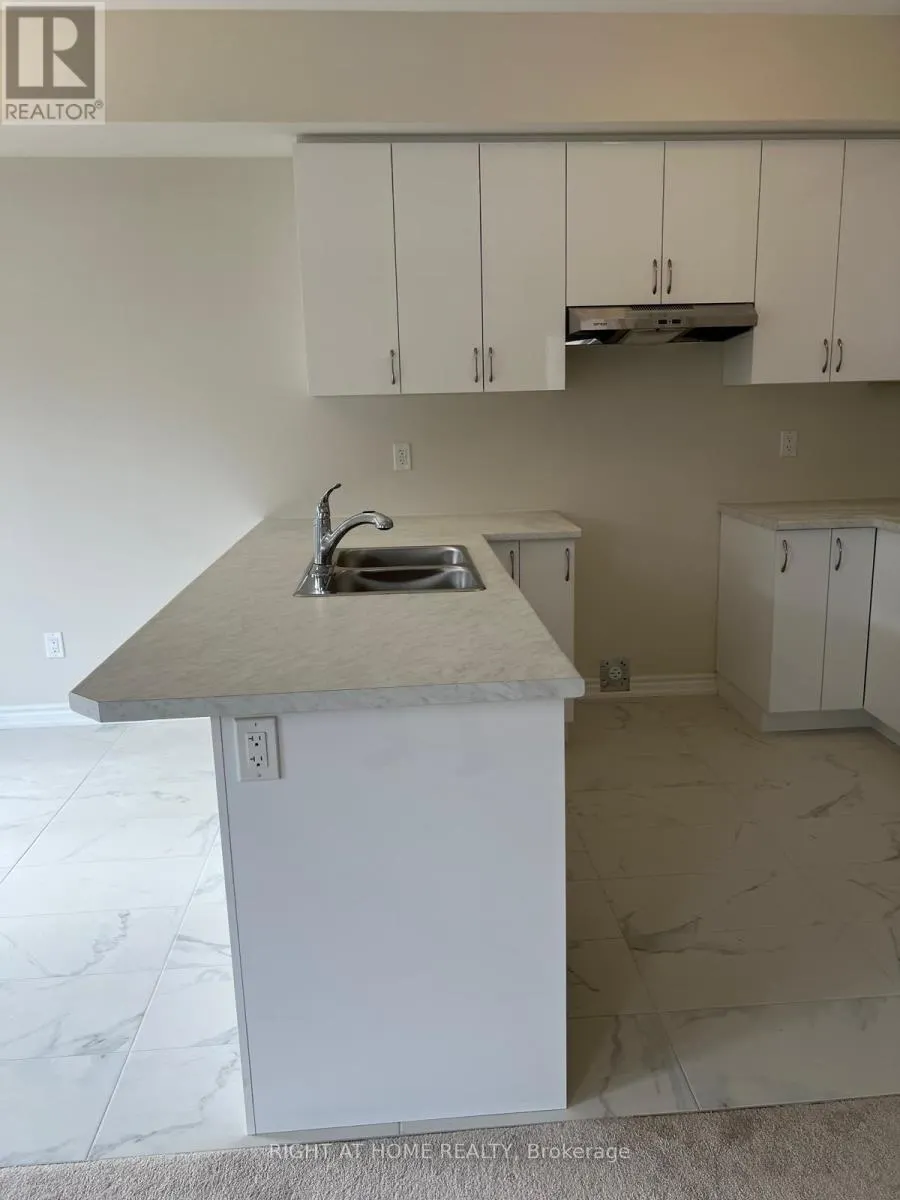 60 - 620 COLBORNE STREET W