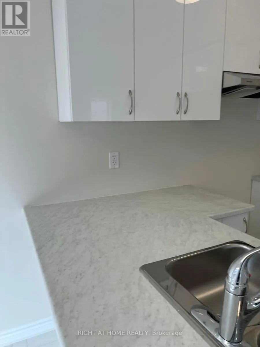 60 - 620 COLBORNE STREET W