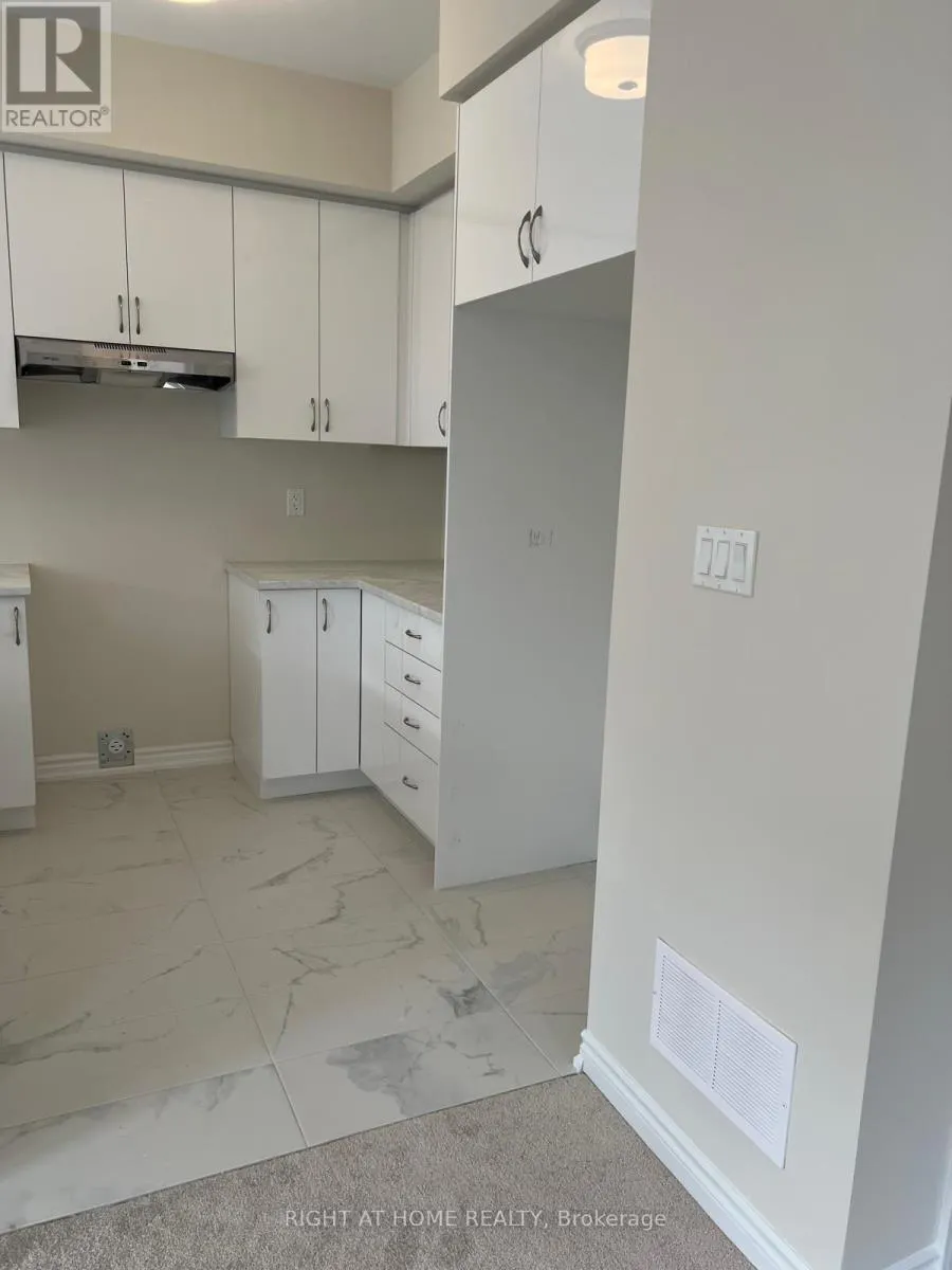 60 - 620 COLBORNE STREET W