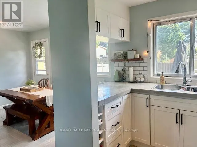 3 MARYKNOLL AVENUE