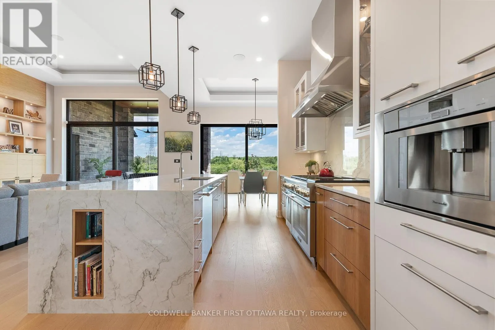1981 PRINCE OF WALES DRIVE