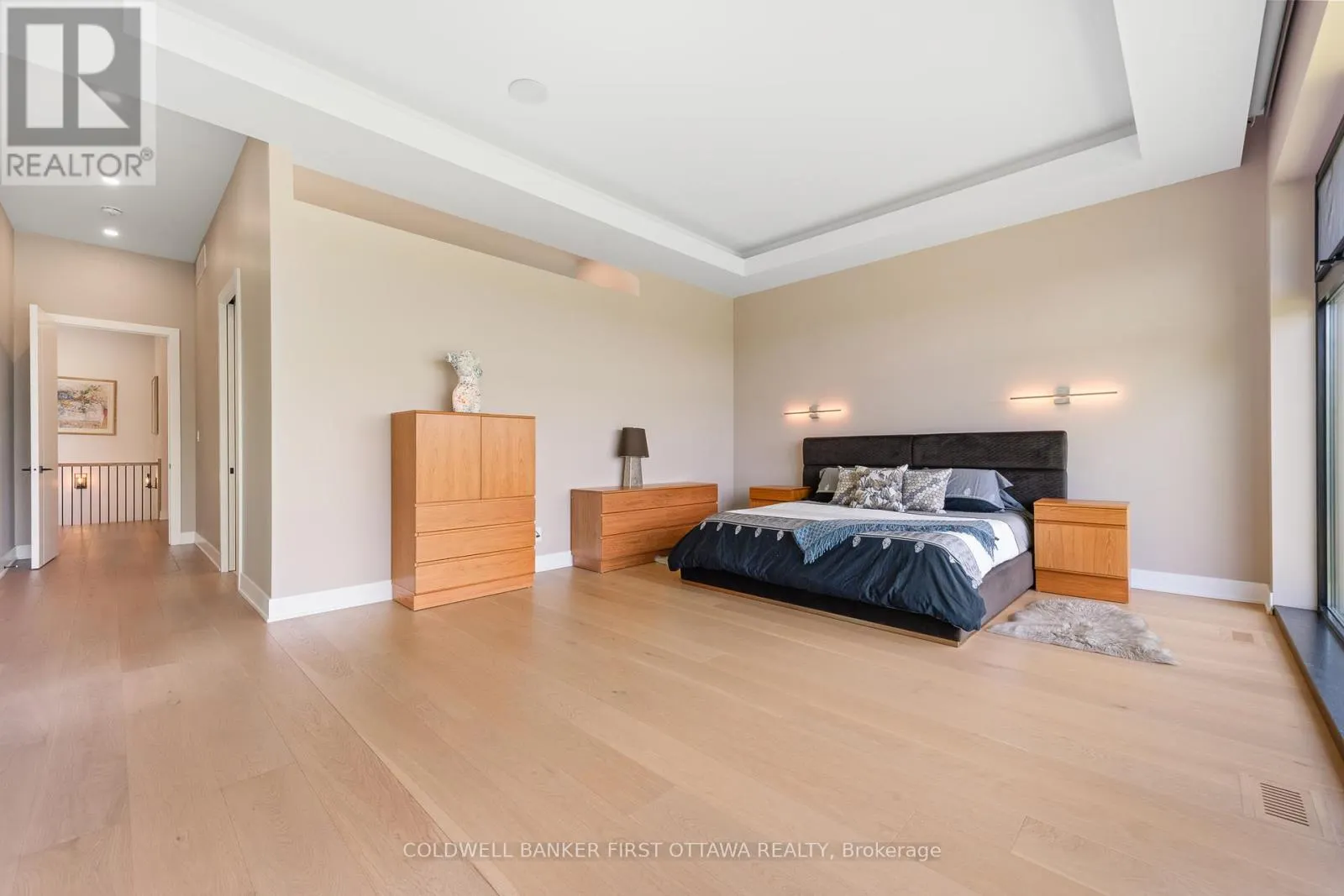 1981 PRINCE OF WALES DRIVE