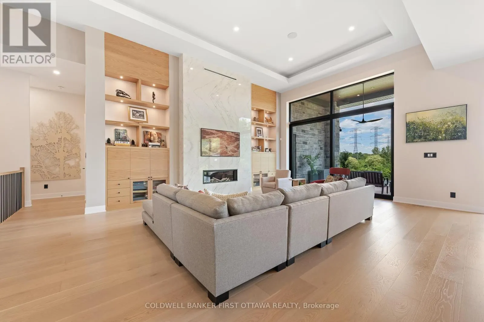 1981 PRINCE OF WALES DRIVE