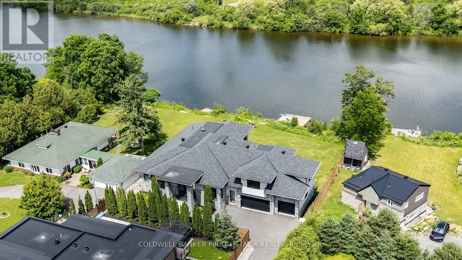 1981 PRINCE OF WALES DRIVE