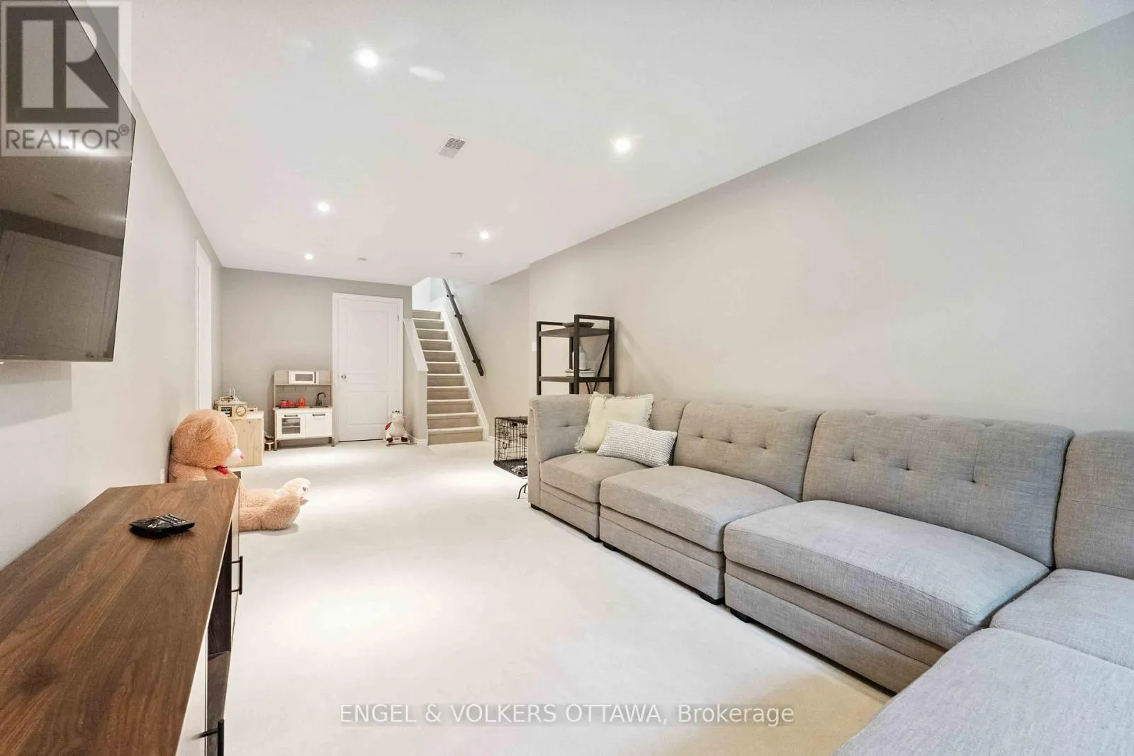 741 MORNINGSTAR WAY
