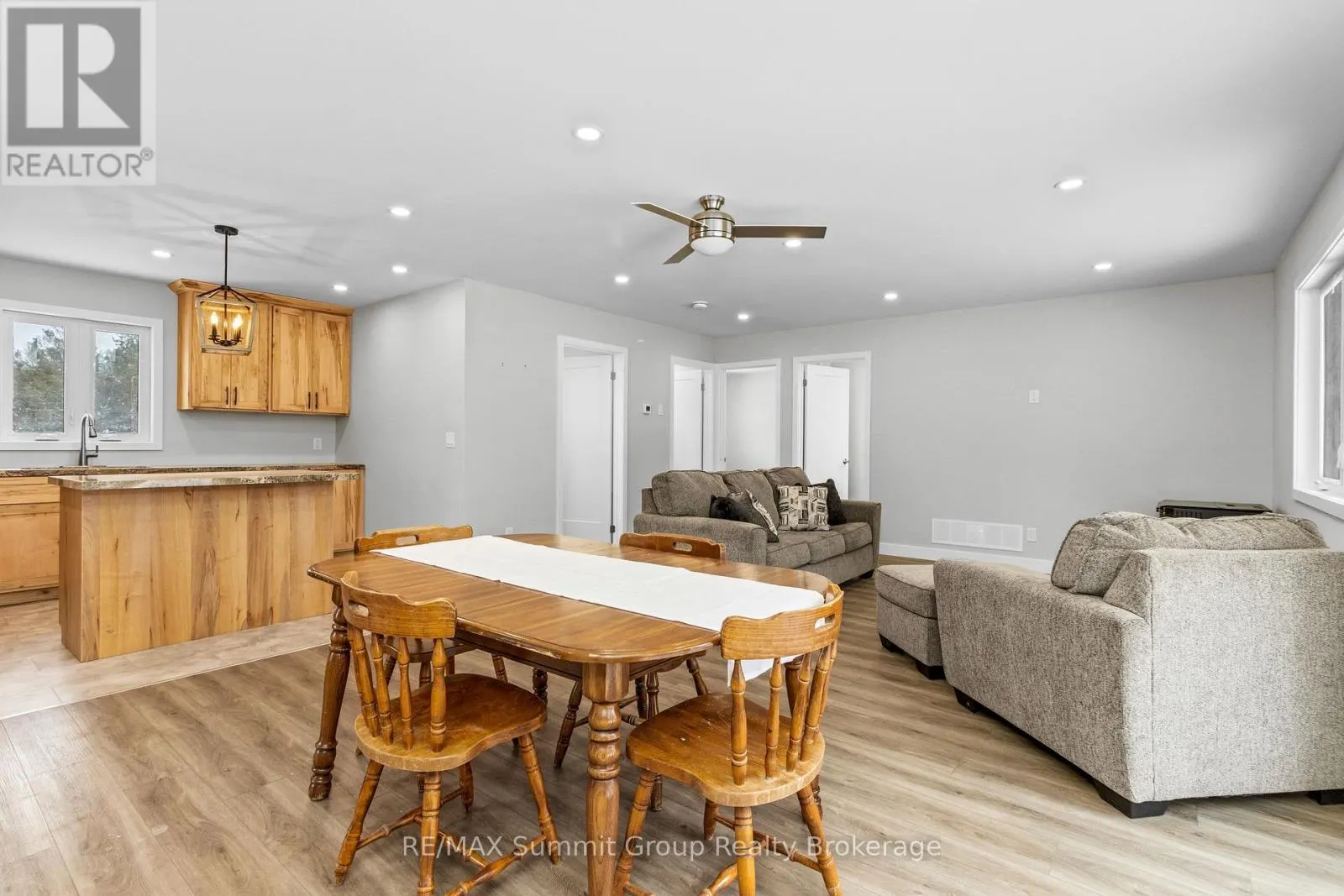 615690 HAMILTON LANE