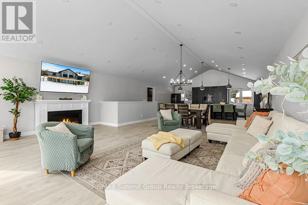615690 HAMILTON LANE
