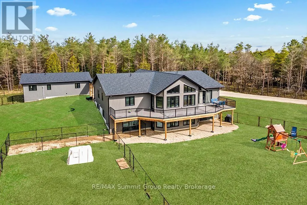615690 HAMILTON LANE