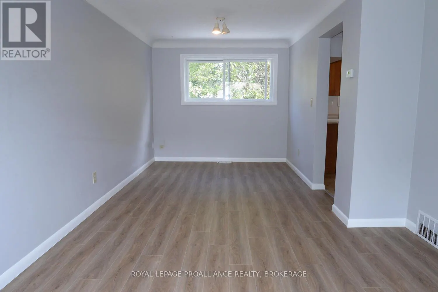 322 MEADOWCREST ROAD