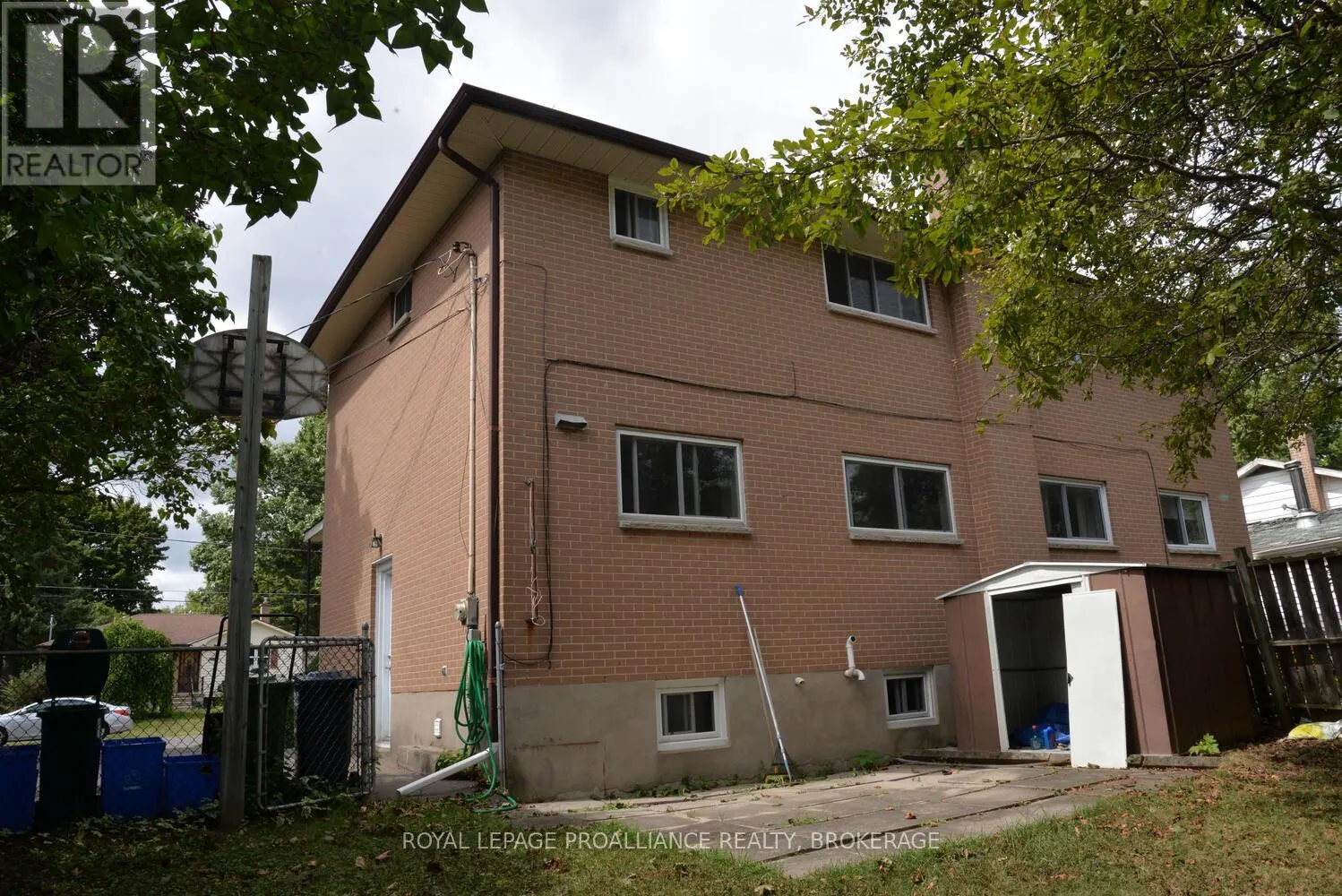 322 MEADOWCREST ROAD
