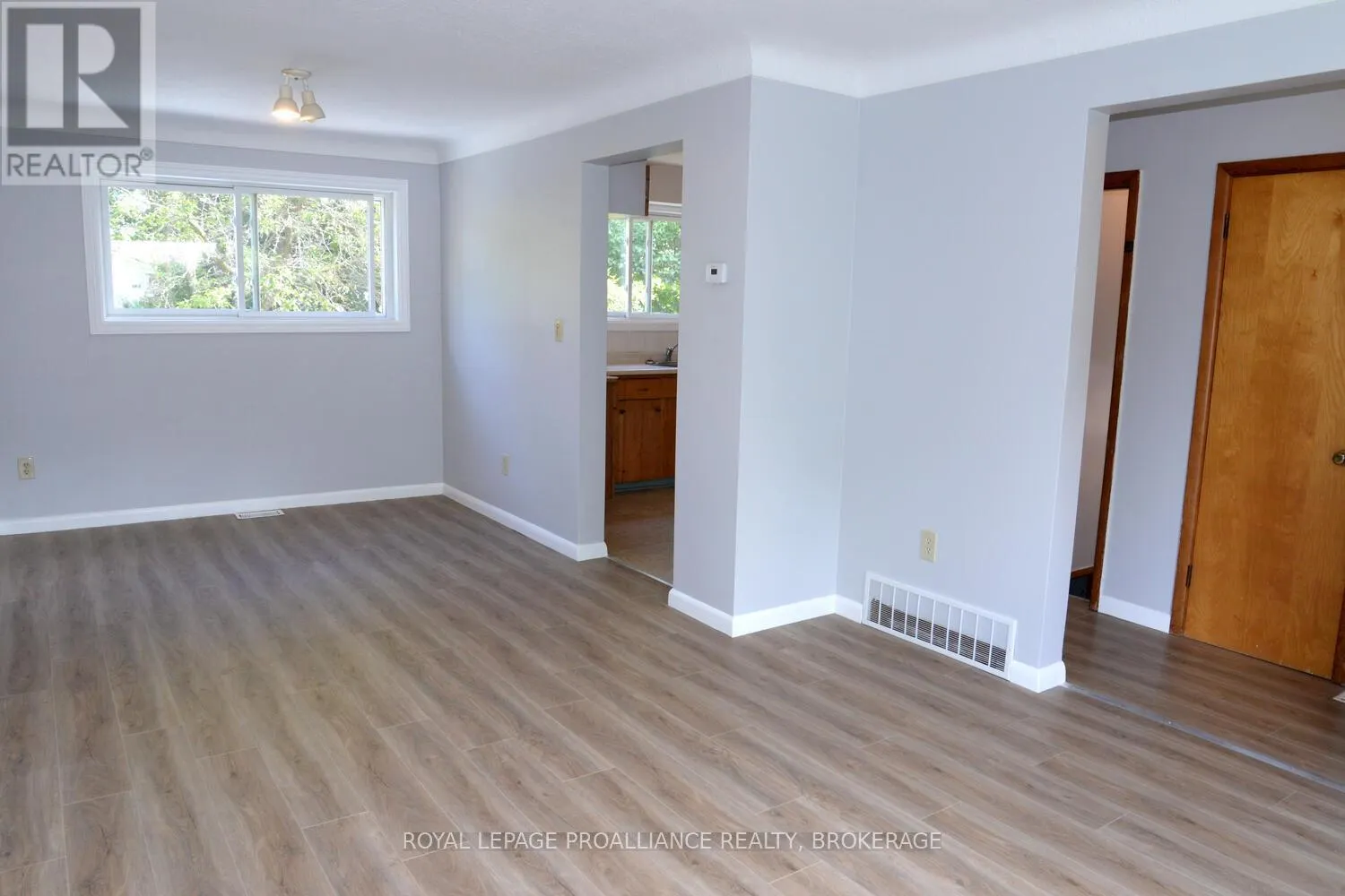 322 MEADOWCREST ROAD