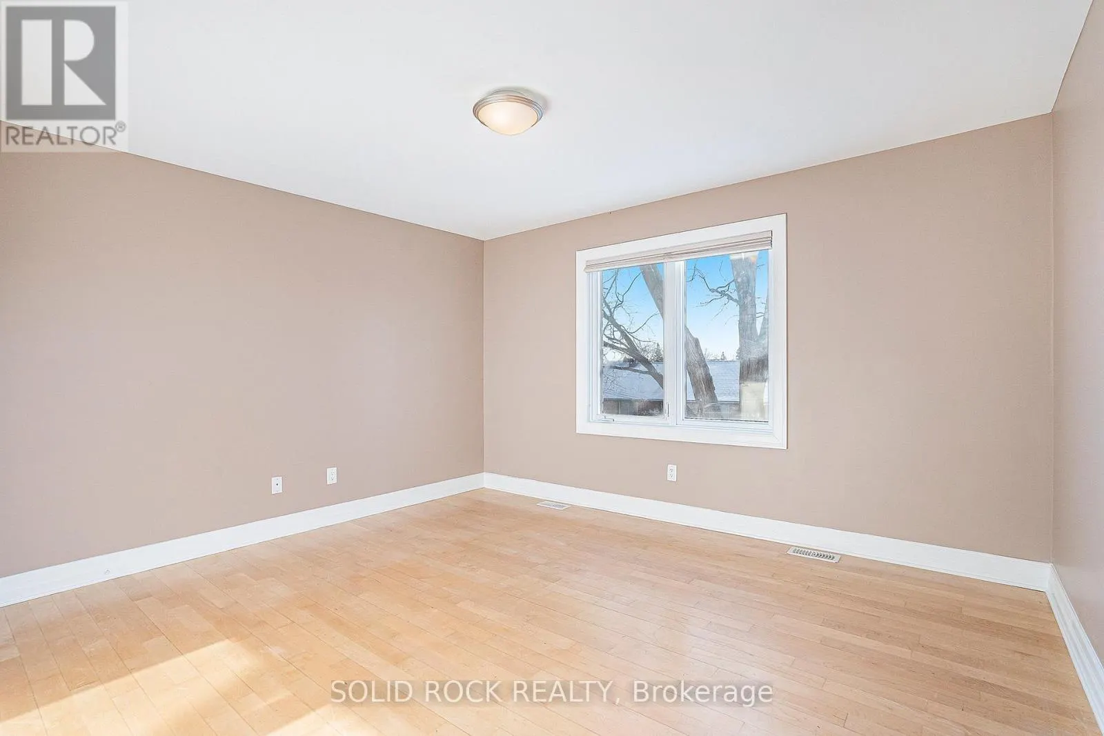 120 ROSSLAND AVENUE