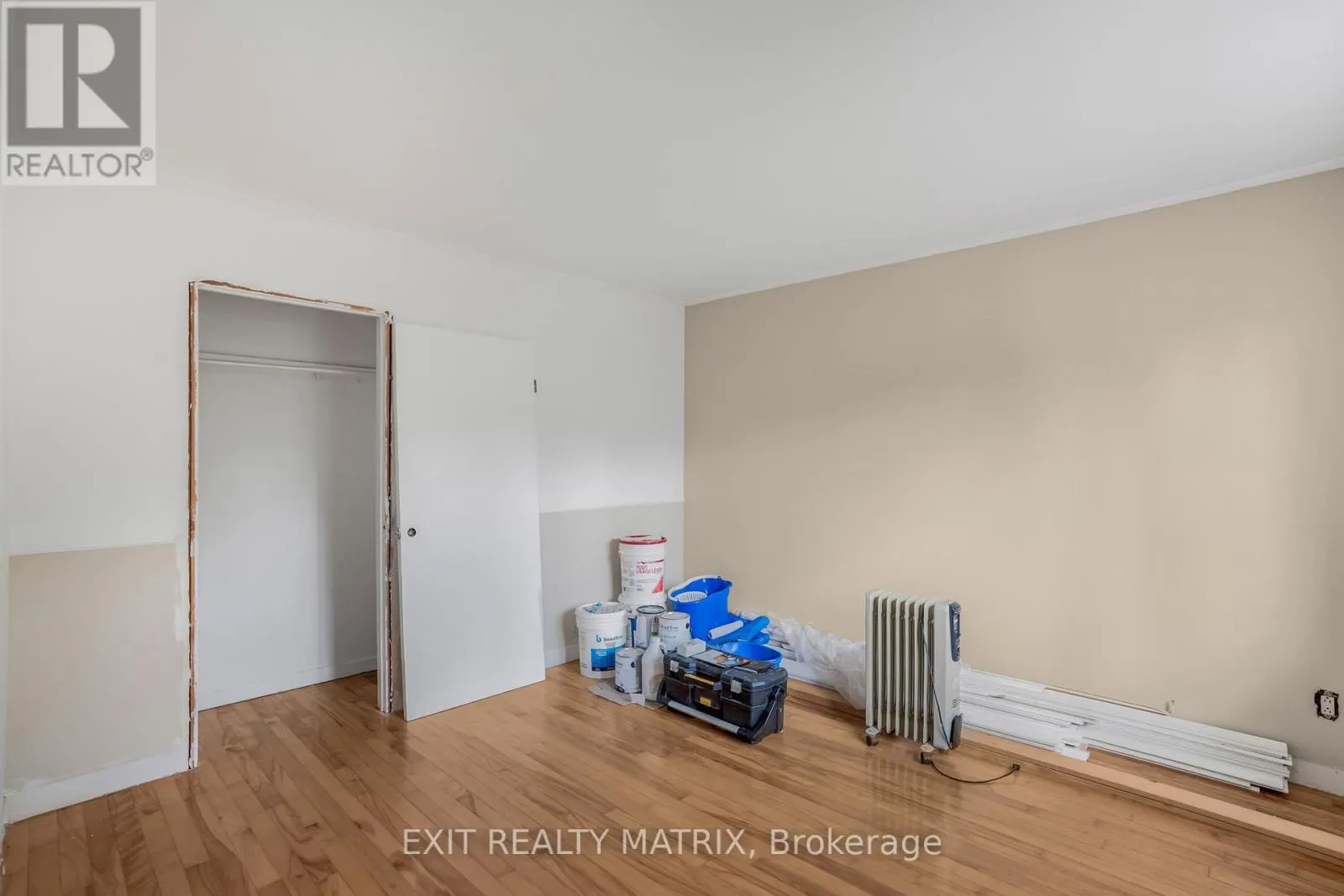 805 CARTIER BOULEVARD