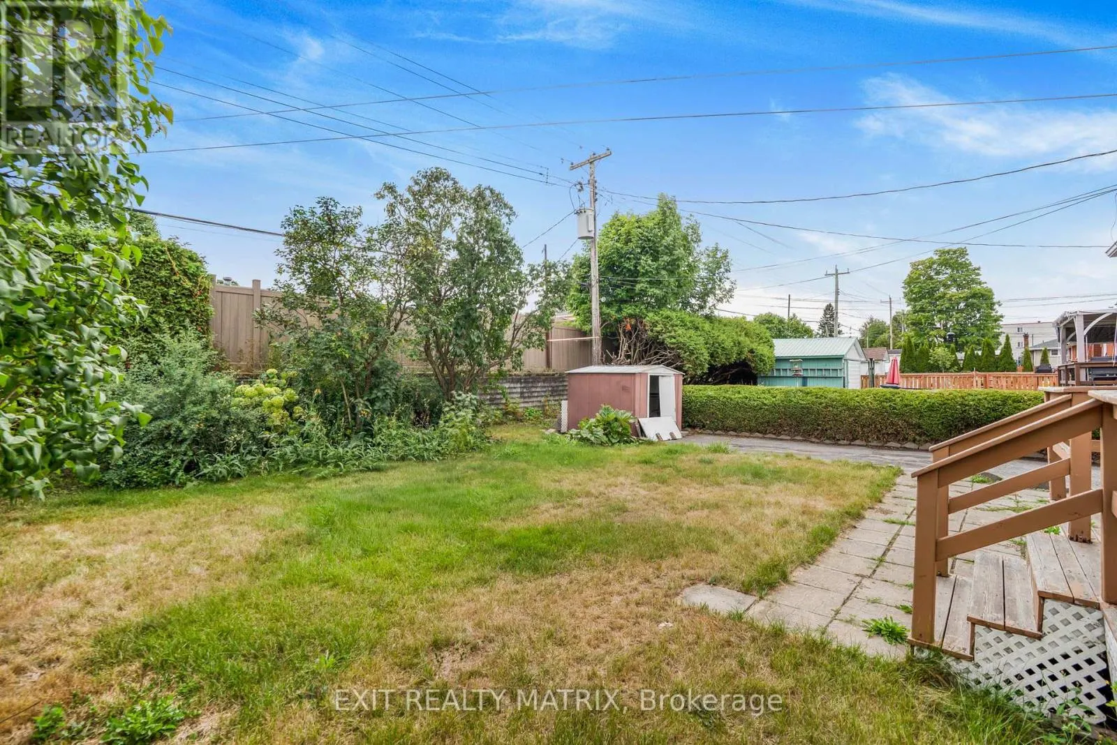 805 CARTIER BOULEVARD