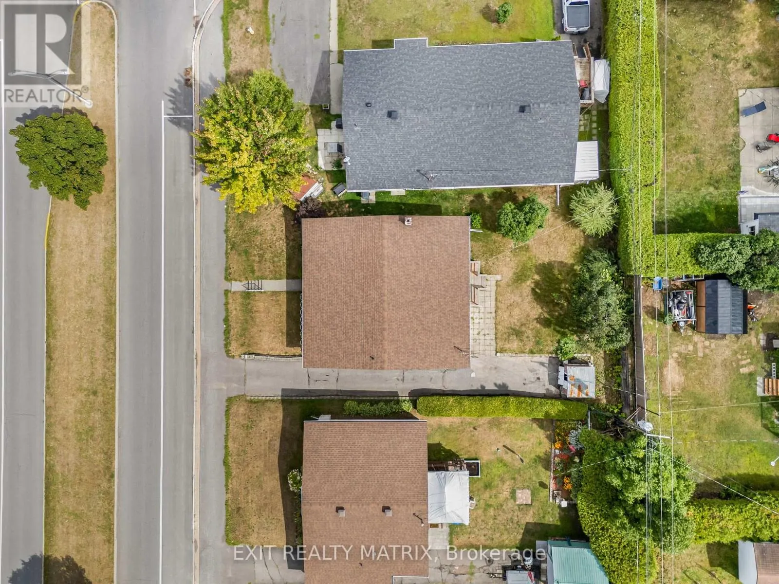 805 CARTIER BOULEVARD