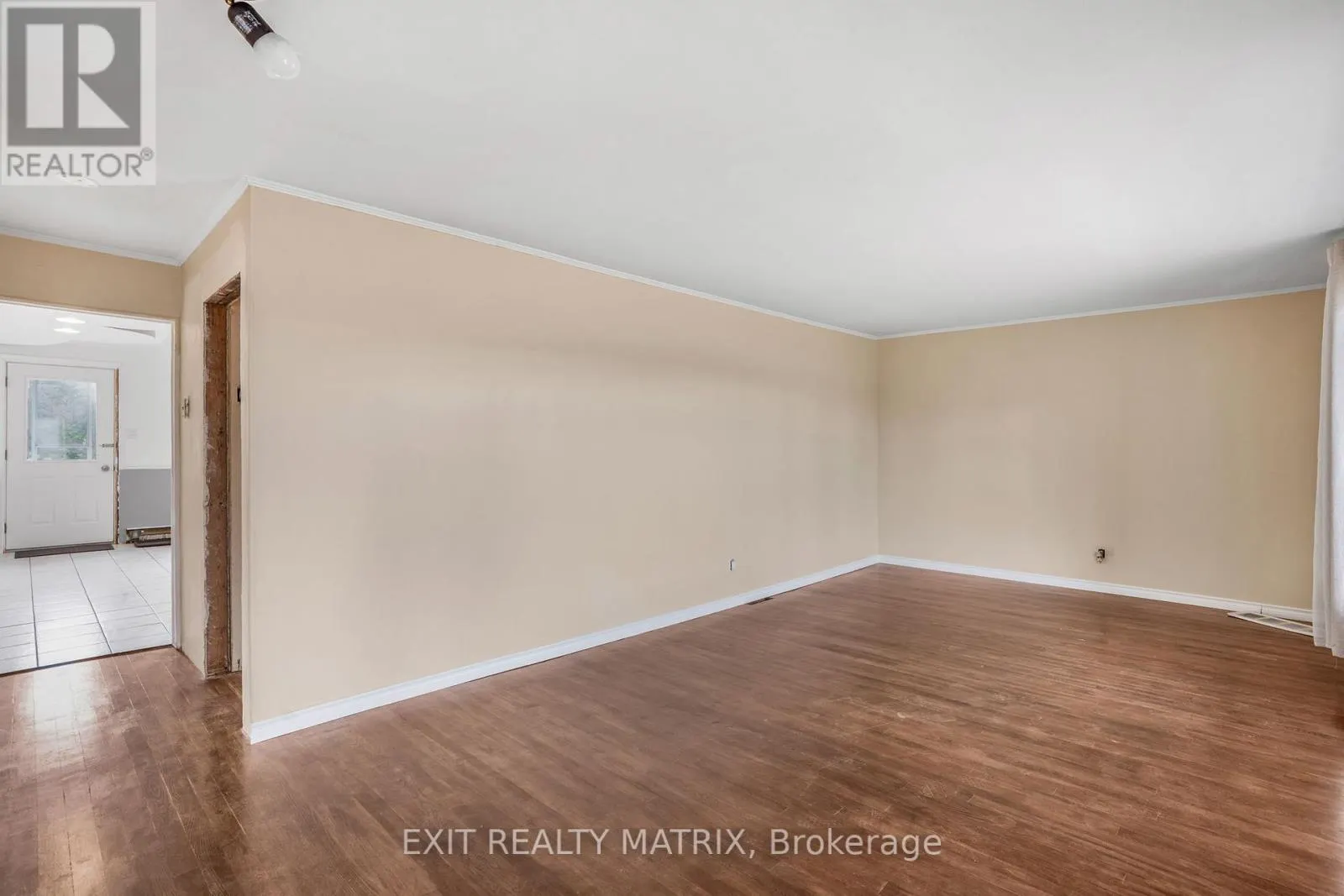 805 CARTIER BOULEVARD