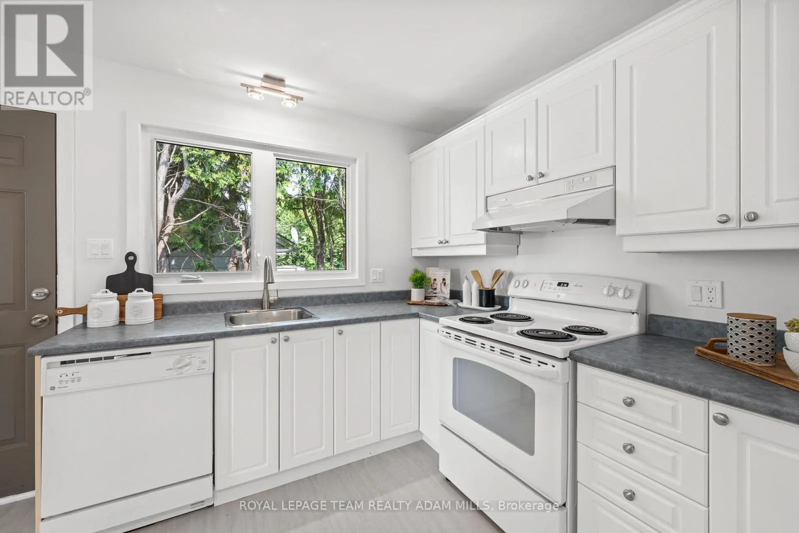 968 WALKLEY ROAD
