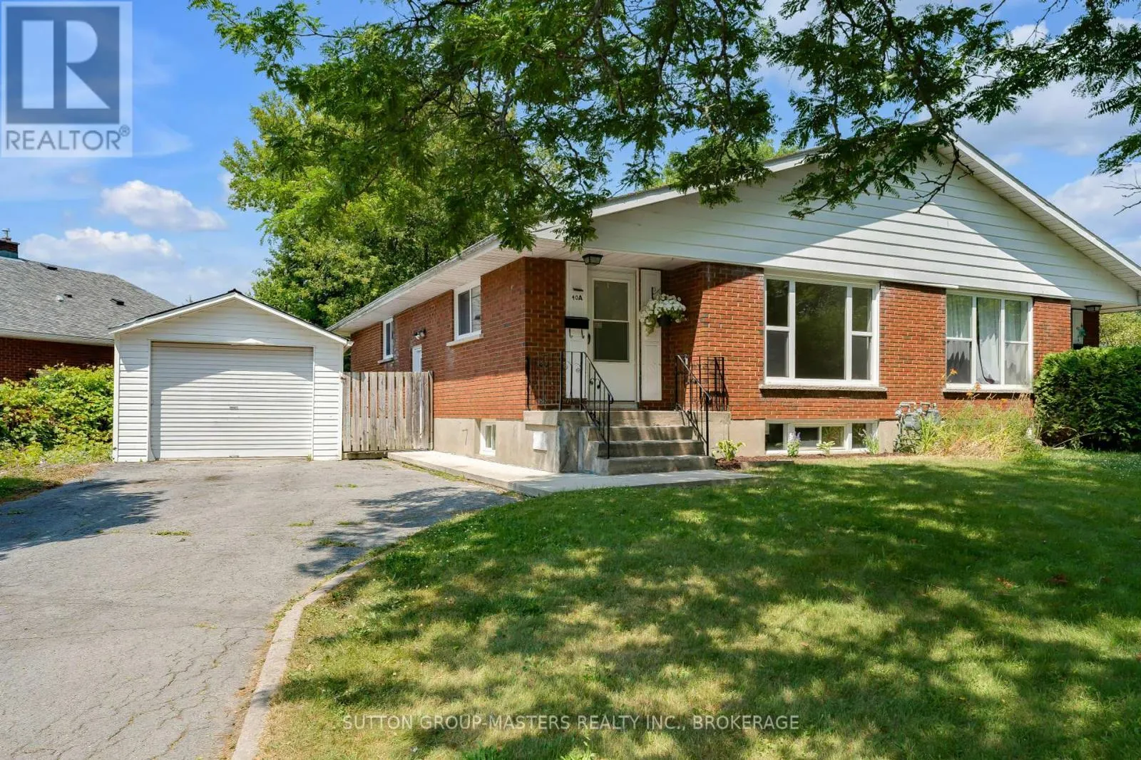 40 CRESCENT DRIVE