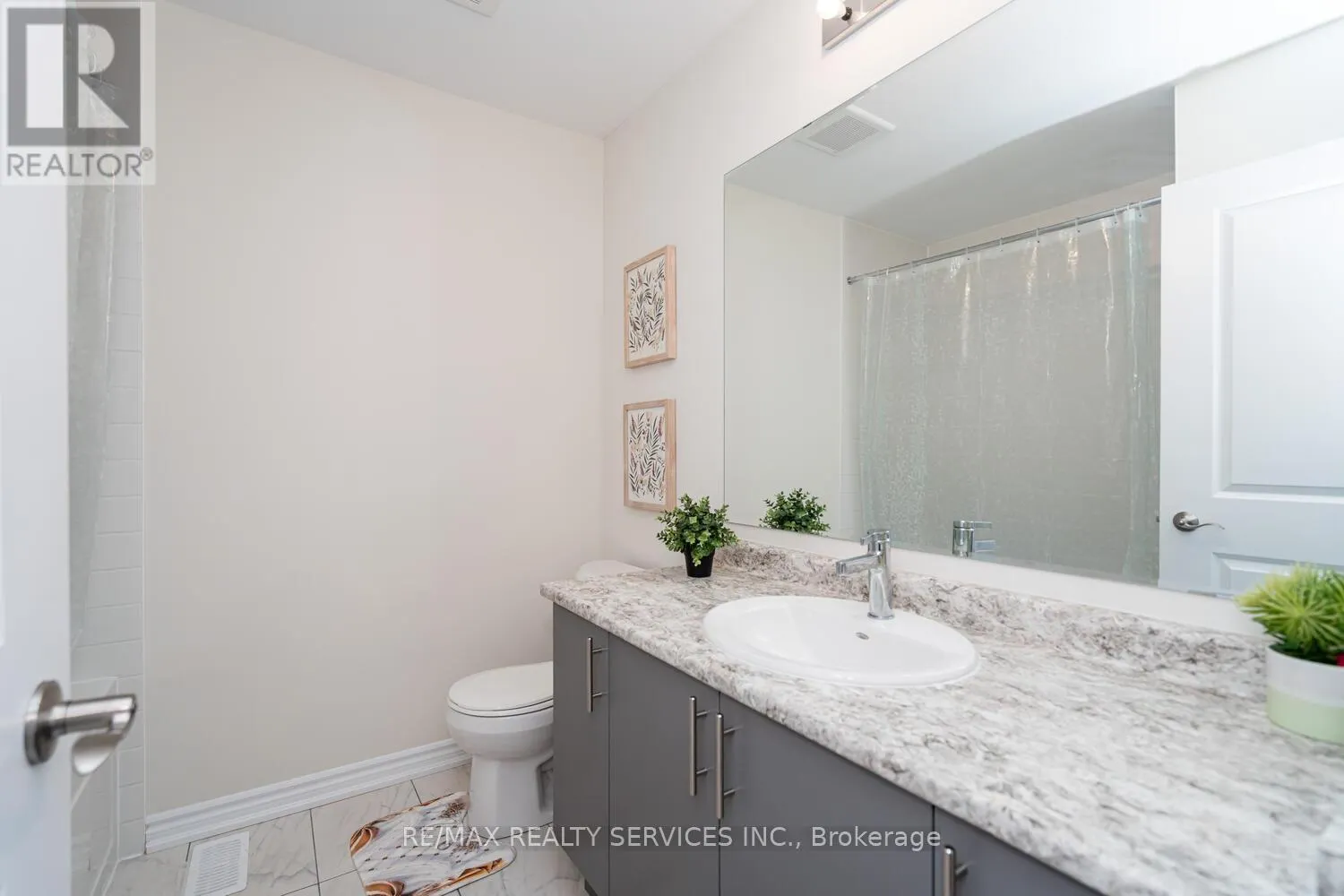 5 HEMING STREET