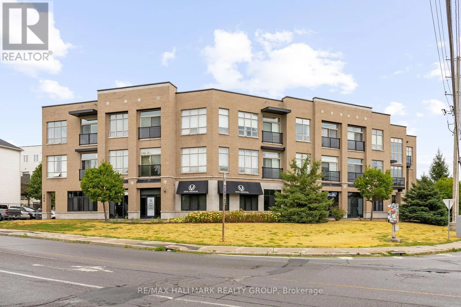 206 - 500 CLARIDGE DRIVE
