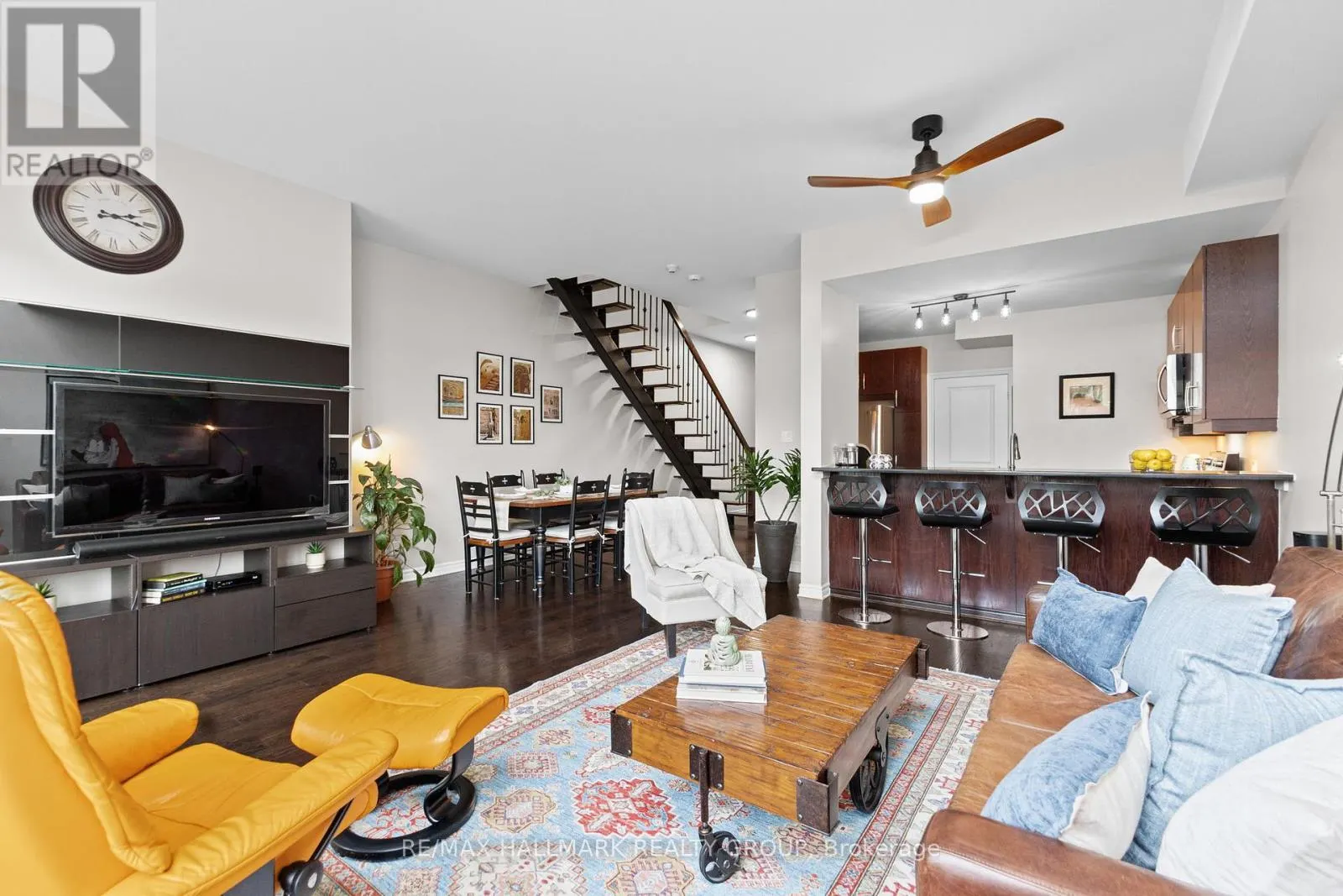 206 - 500 CLARIDGE DRIVE