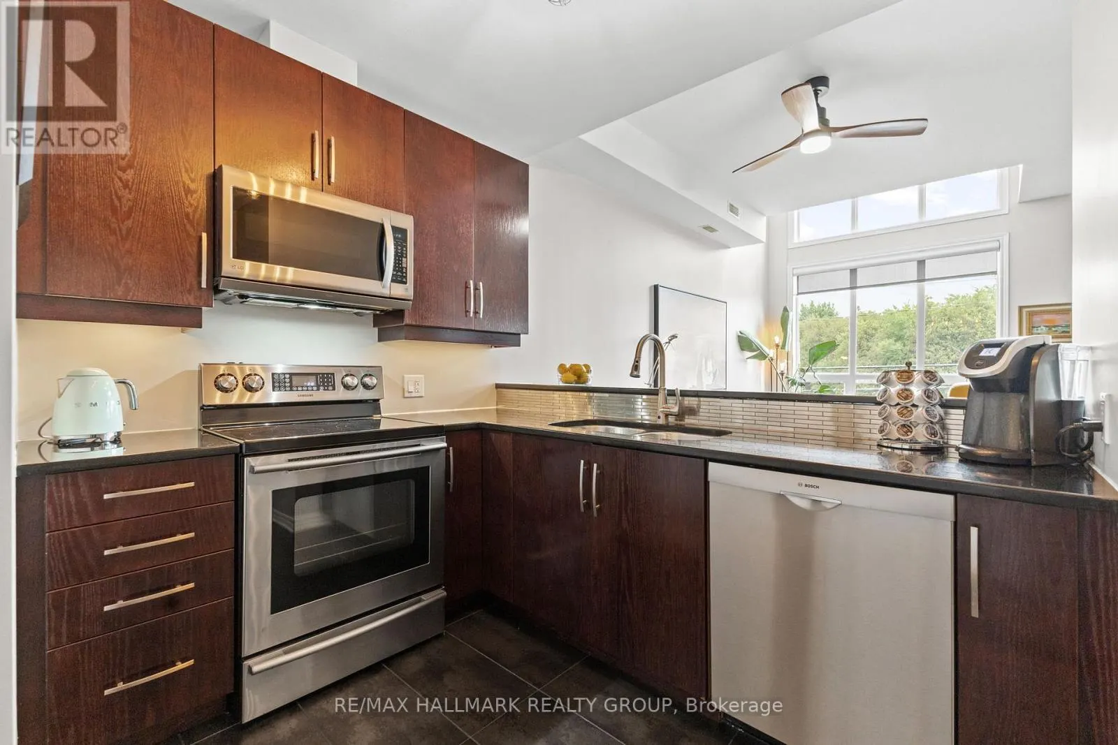 206 - 500 CLARIDGE DRIVE