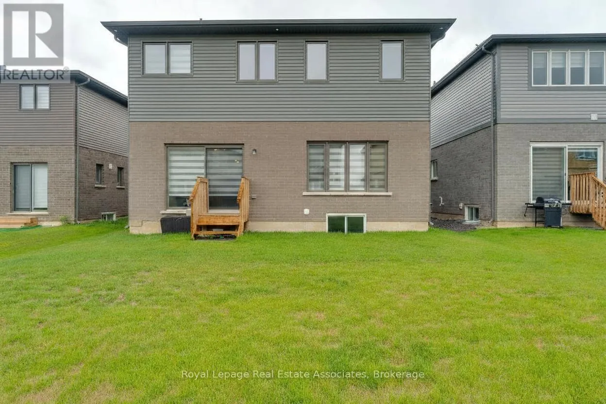 87 ACACIA ROAD