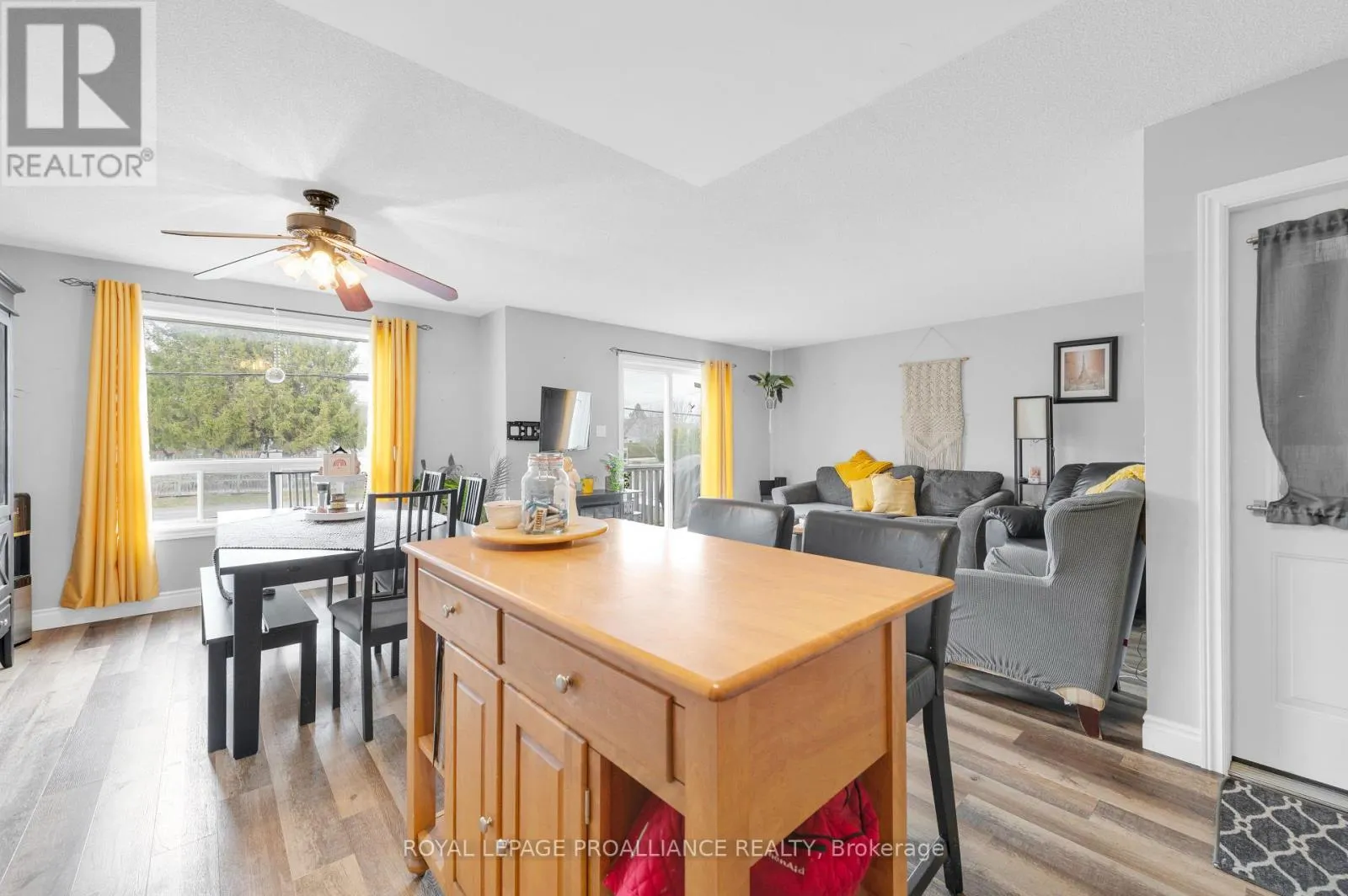 B - 162 PRINCE EDWARD STREET, #B