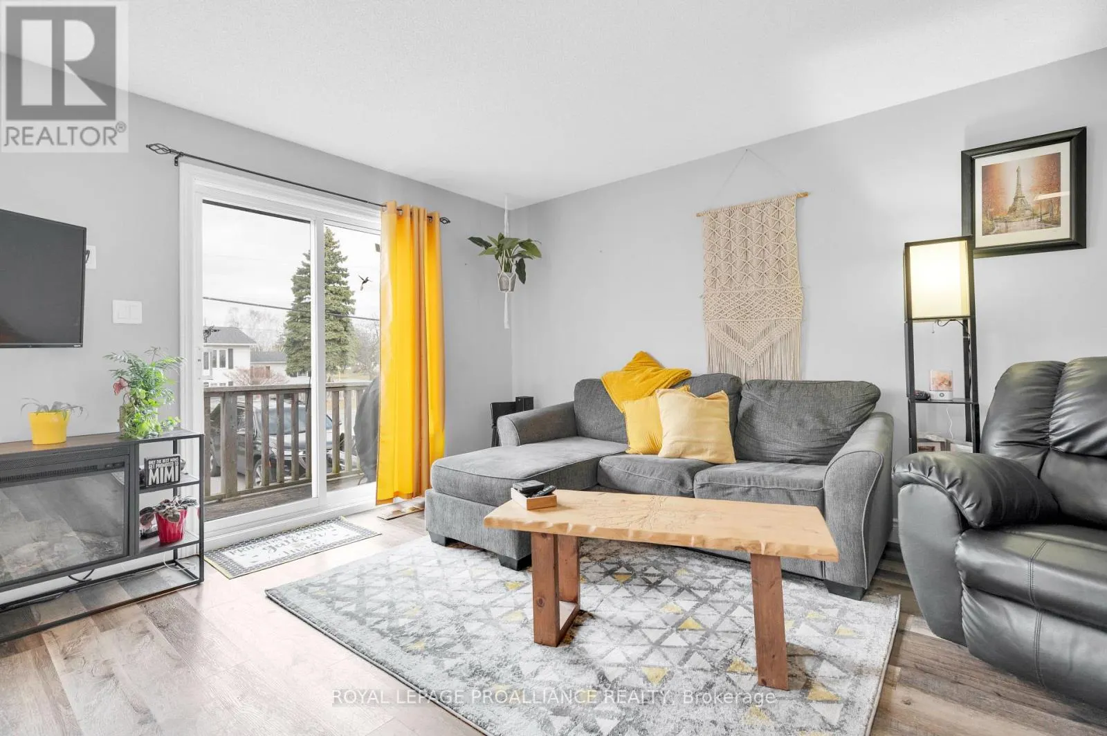 B - 162 PRINCE EDWARD STREET, #B