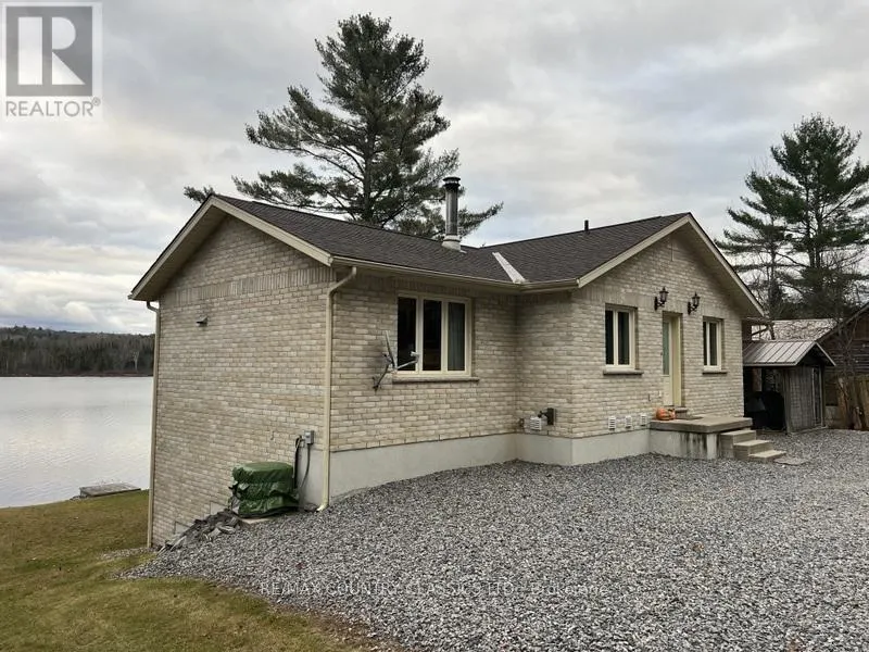 90 GOLDEN SHORES ROAD