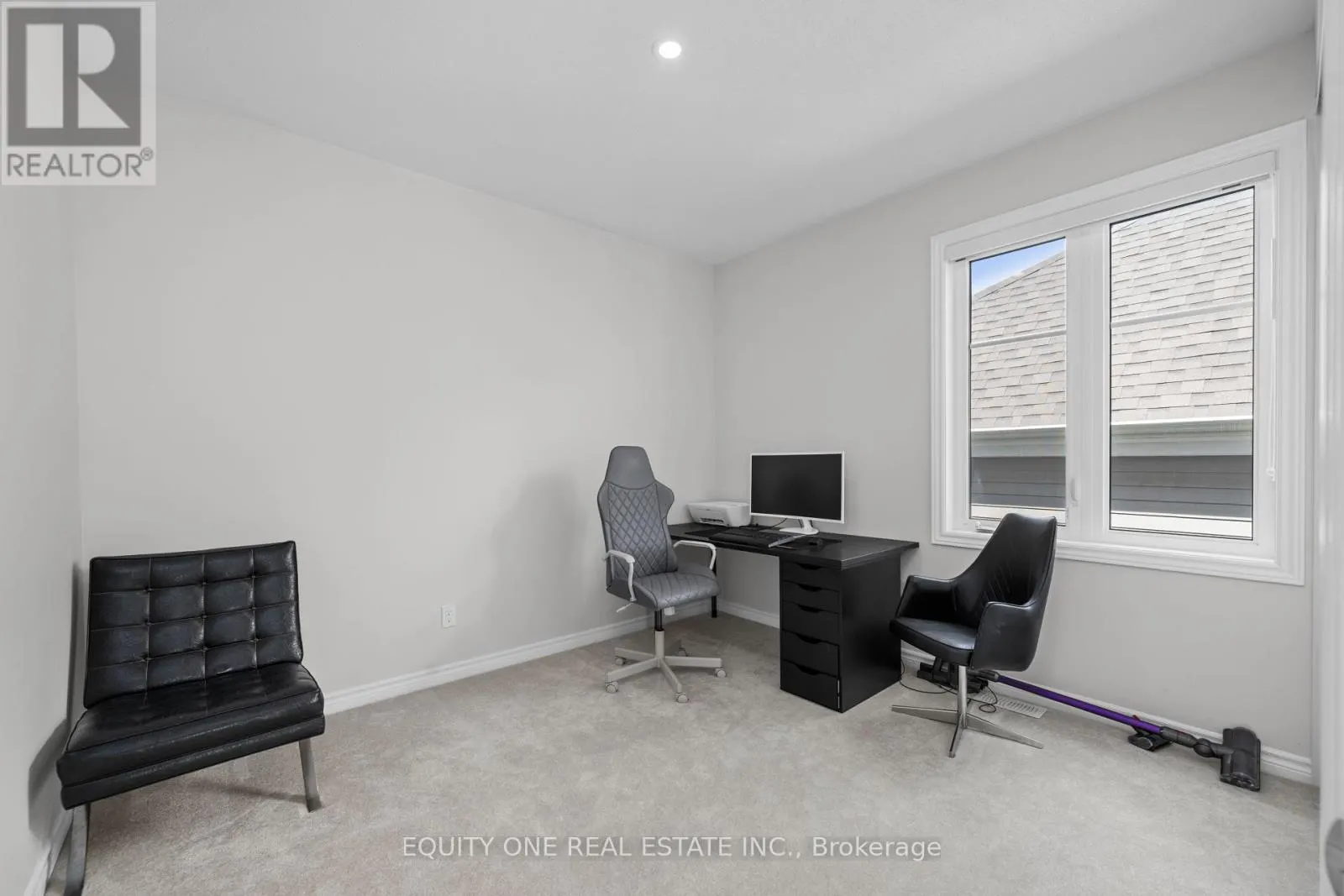 215 MEYNELL ROAD