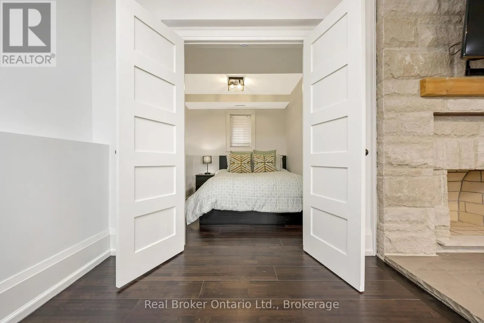 5938 TRAFALGAR ROAD