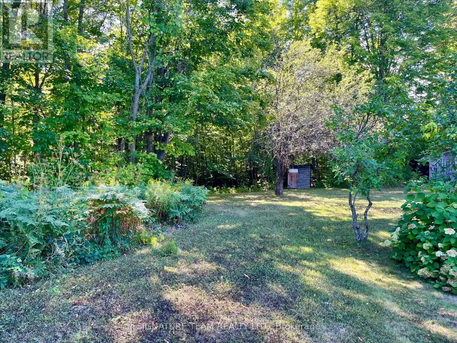 905 SILVER LAKE ROAD