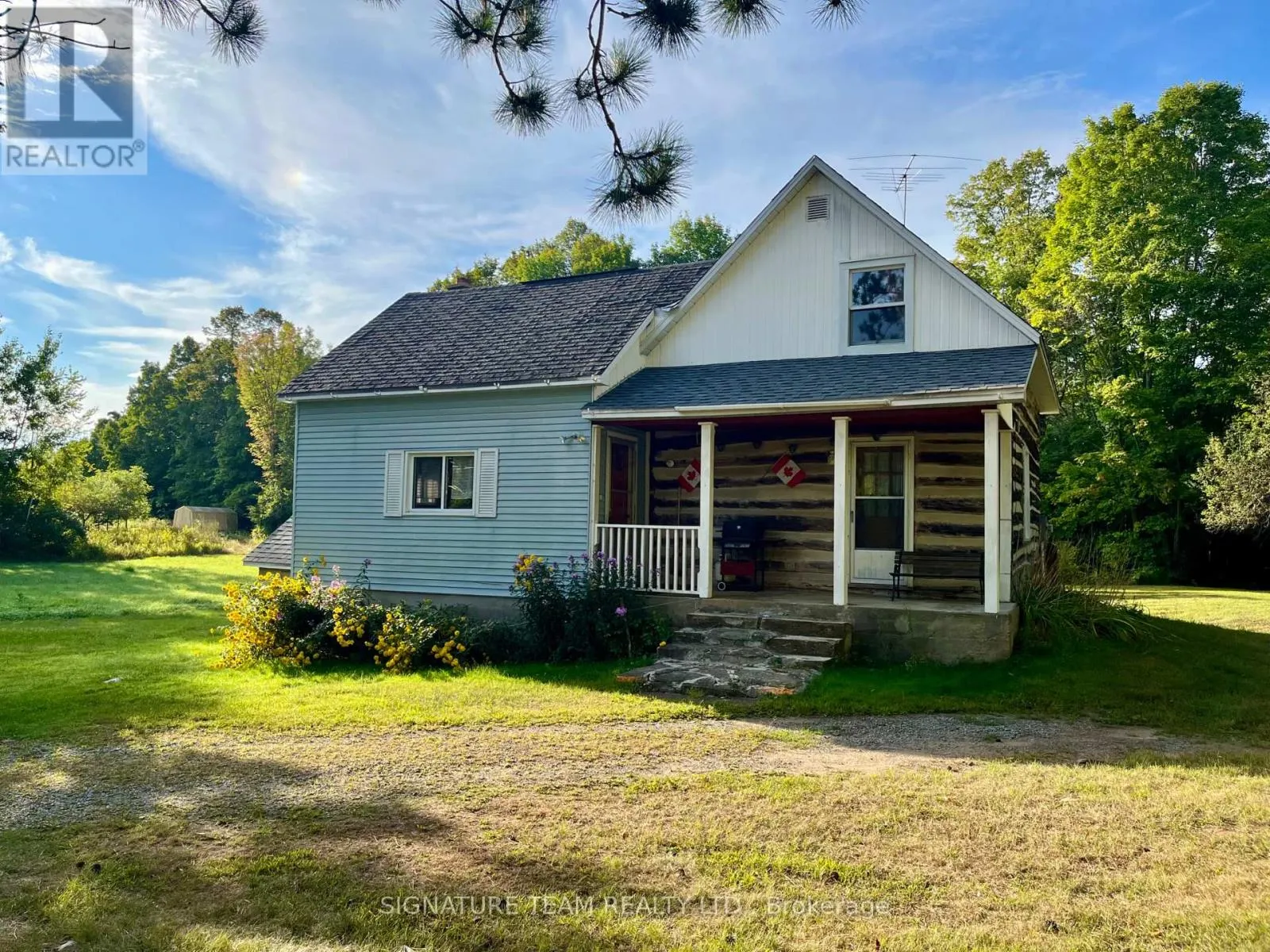 905 SILVER LAKE ROAD