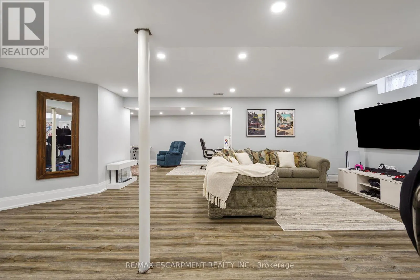 104 DAVIDSON BOULEVARD