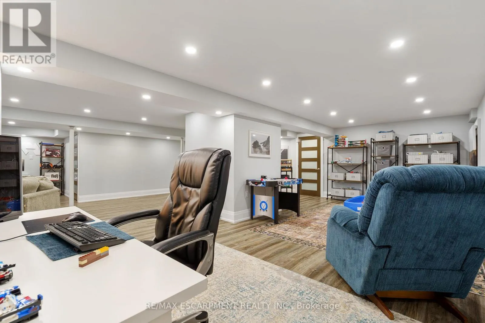 104 DAVIDSON BOULEVARD